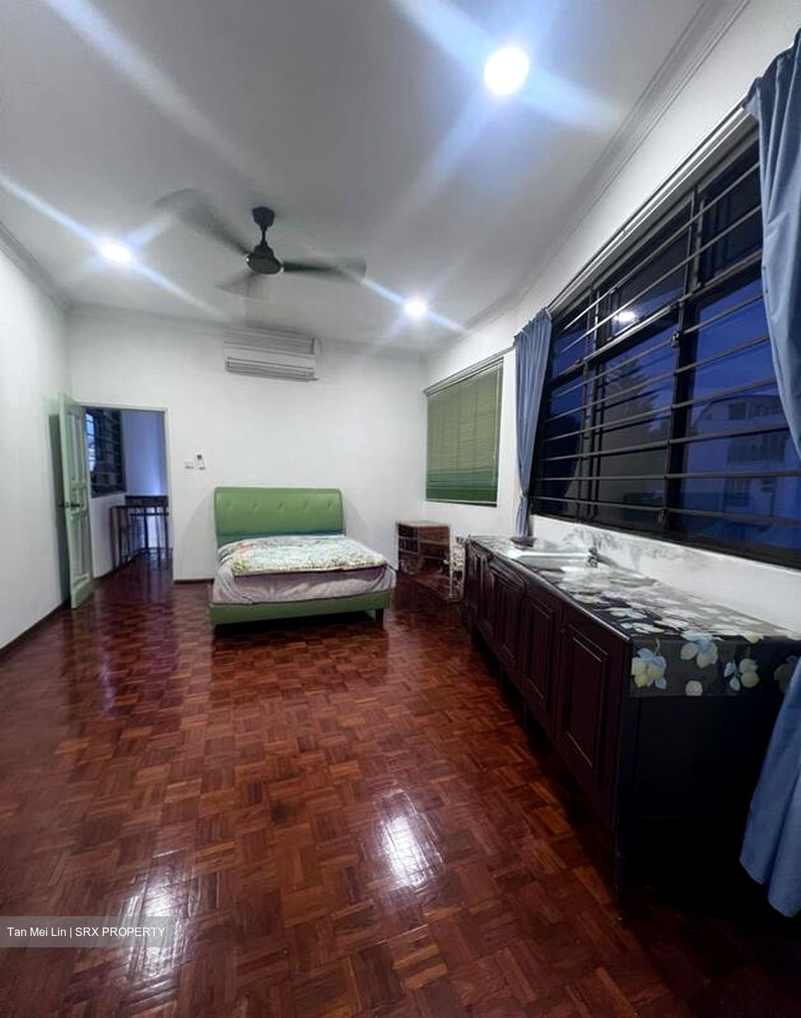 Hougang Avenue 2 (D19), Terrace #505675281